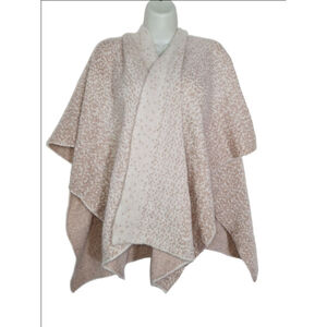 Vince Camuto Ivory Blush Speckled Poncho One Size nwt